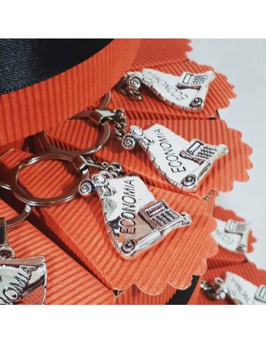 TORTA BOMBONIERA per laurea porta confetti pergamena portachiavi Economia spedizione inclusa