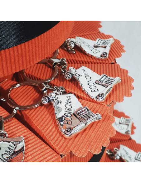 TORTA BOMBONIERA per laurea porta confetti pergamena portachiavi Economia spedizione inclusa