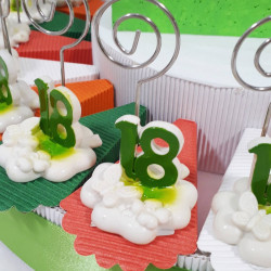 Torta bomboniere 18 anni portafoto clip quadrifoglio 2