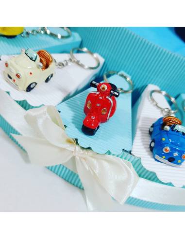 Torta Bomboniere vespe portachiavi colorati per cresima comunione compleanno 