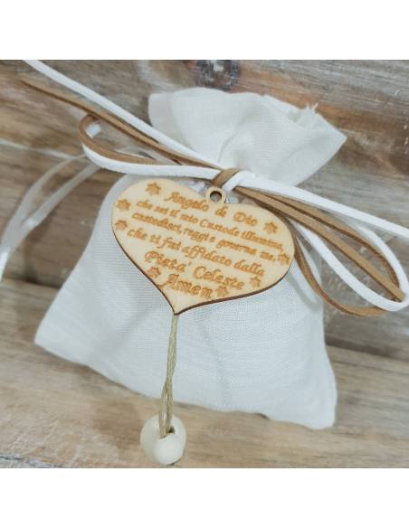 Sacchetto in cotone bianco con cuore in legno con preghiera incisa