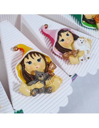 Torta bomboniera bimba streghetta pixie colorate magneti