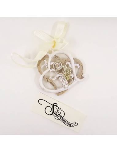Particolare bomboniere Prima Comunione cuori intrecciati|Sindy Bomboniere|