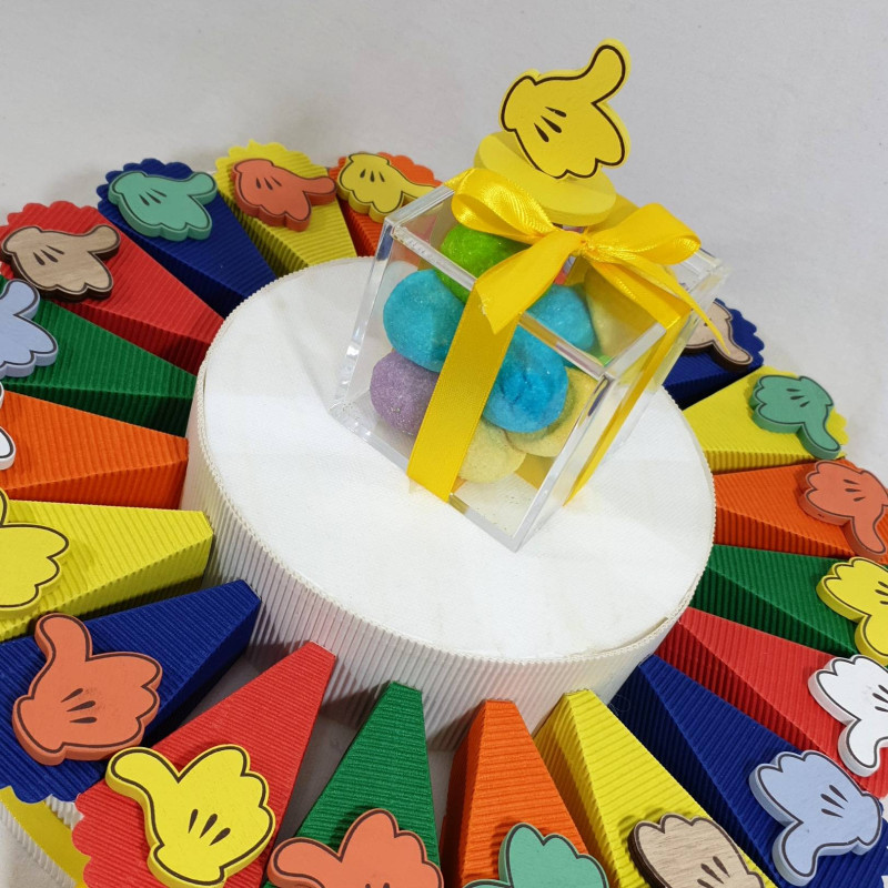 torta BOMBONIERA 18° COMPLEANNO like