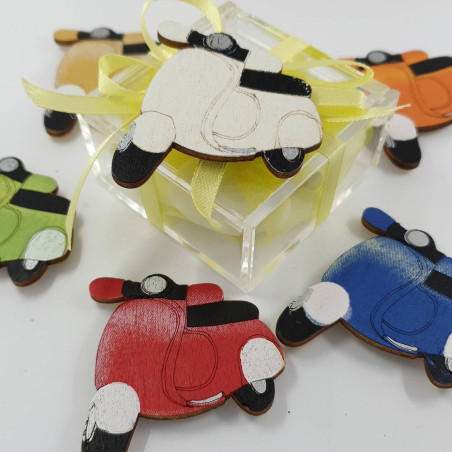 Magneti vespa per bomboniere ideali per compleanno o festa a tema