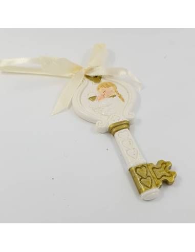 Chiave appendino bomboniere comunione ragazza in preghiera