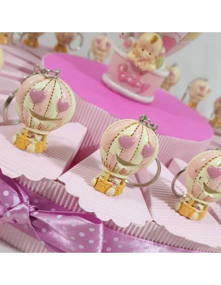 Torta di bomboniere rosa mongolfiera portachiavi cuoricini
