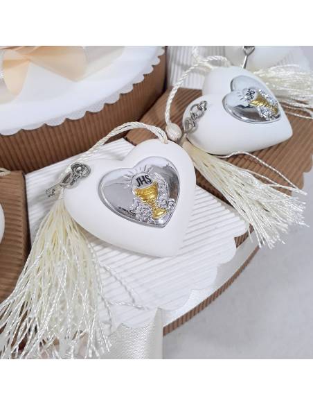 cuore in resina con placchetta argentata bomboniera comunione