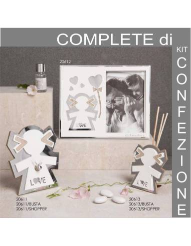 Bimba stilizzata con gonna LOVE orologio Claraluna bomboniere