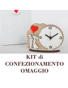 Orologio in legno made in Italy Bomboniere Cuorematto con sposi
