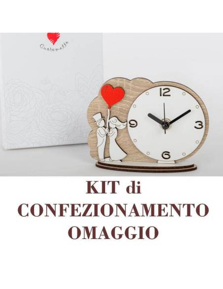 Orologio in legno made in Italy Bomboniere Cuorematto con sposi