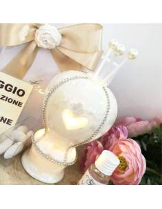 Profumatore bomboniera in porcellana mongolfiera bacchette con perla e luce led 2