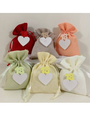 Portaconfetti 18 anni sacchetti colorati cuore in legno offerta