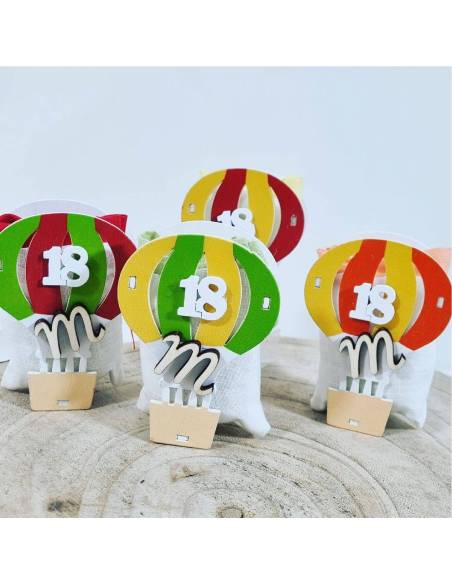 Bomboniere diciottesimo personalizzate mongolfiera con lettera