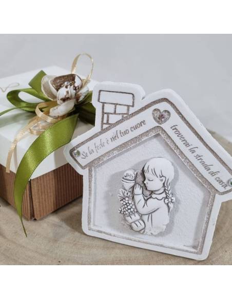Bomboniere Comunione bambina in preghiera con casetta