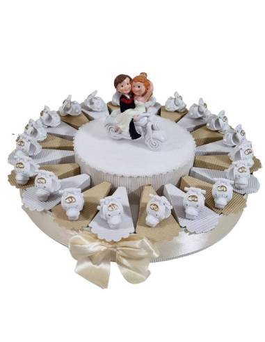 Torta bomboniere matrimonio tema viaggio vespa bianca