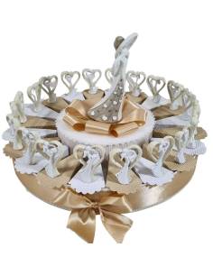 Bomboniere matrimonio torta sposi stilizzati abbracciati