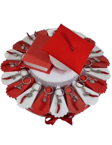 Torta bomboniere corno napoletano tocco laurea portachiavi