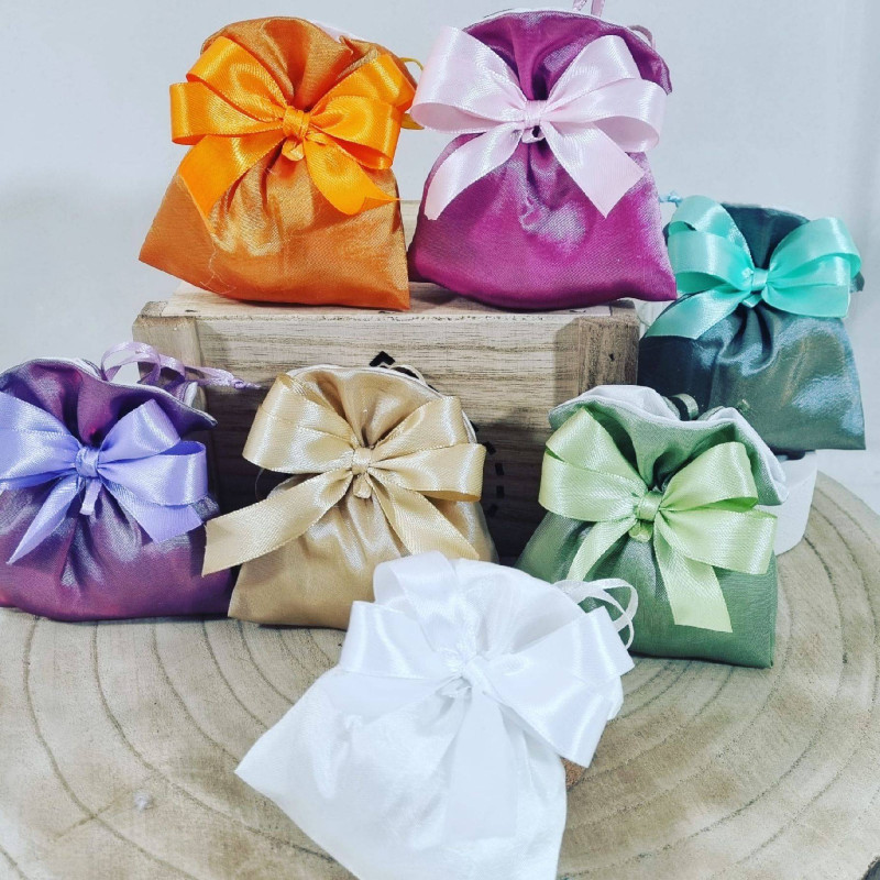 Bomboniere Battesimo gioiello bimba con perla celeste