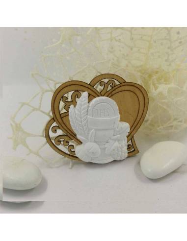 Gessetti comunione su base di legno a cuore stilizzato