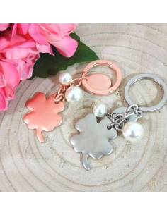 Bomboniere portachiavi quadrifoglio rosa gold e argentati per laurea