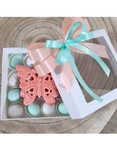 Bomboniere tema farfalla con scatola degustazione confetti 2