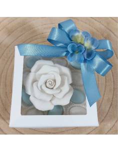 Bomboniere fiore in porcellana bianca confetti cicomandorla a colore 2