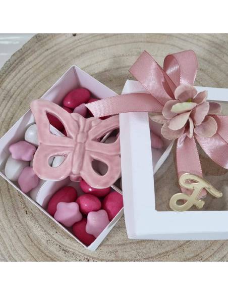 Bomboniere farfalle in ceramica confettata e iniziale personalizzata