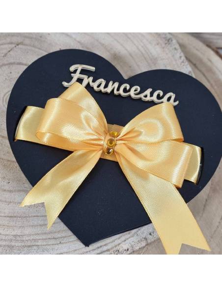 Scatola degustazione confetti cuore in legno nero con olio