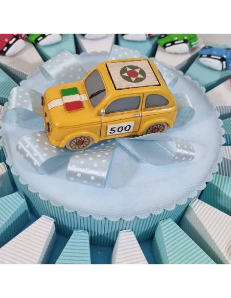 Torta bomboniere con macchinine magneti assortite con centrale lampada BATTESIMO NASCITA BIMBO