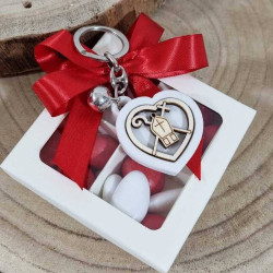 Portachiavi cuore per bomboniera cresima scatola e confetti