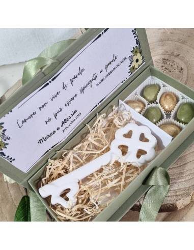Bomboniere matrimonio chiave in ceramica con cuore