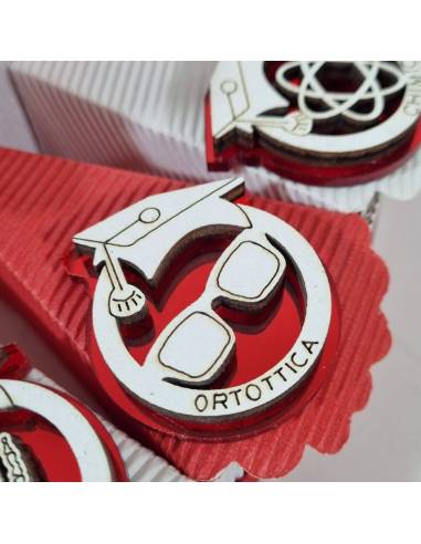 Torta bomboniere laurea magnete tocco con simbolo ortottica