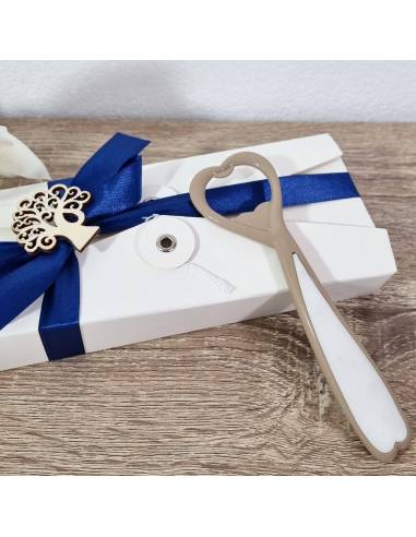 Bomboniere matrimonio utili apribottiglia cuore