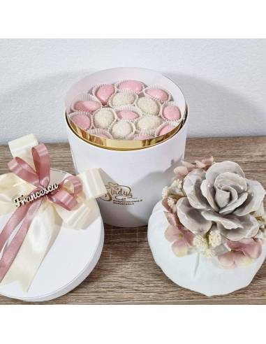 Bomboniere sacchetti profumati fiore porcellana beige e scatola degustazione confetti