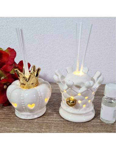 Profumatori bomboniere corona ceramica bianca e oro luce led