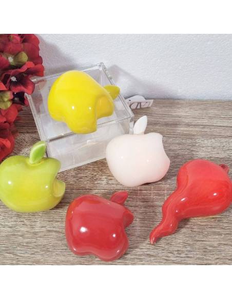 cuore matto bomboniere solidali magneti a forma di mela