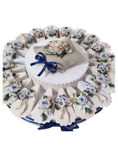 Torta bomboniera Comunione Fiori in capodimonte confetti inclusi