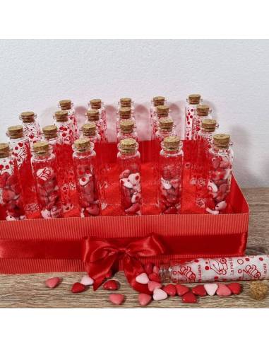 Provette laurea in vetro con la stampa rossa del tocco e scritta La mia laurea