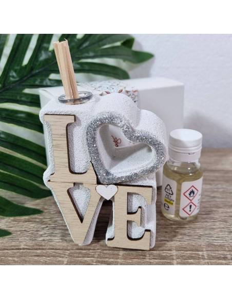 Bomboniere matrimonio 2023 profumatore love