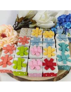 Scatoline portaconfetti colorate a pois miste per ogni evento