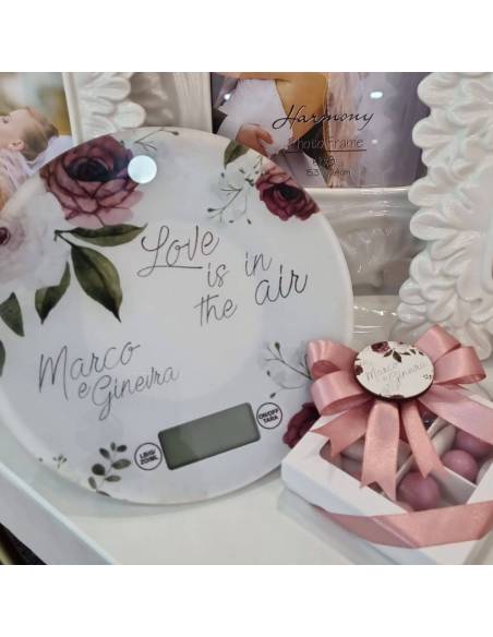 Bomboniere matrimonio utili bilancia personalizzata decoro floreale