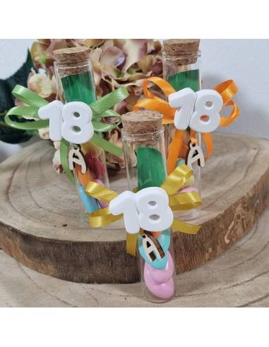 Idee bomboniere 18 anni originali provette pendente iniziale festeggiato