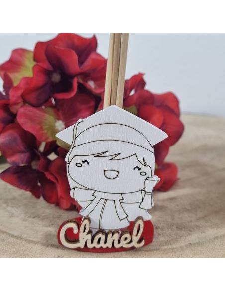 Bomboniere laurea personalizzate profumatore laureata nome legno