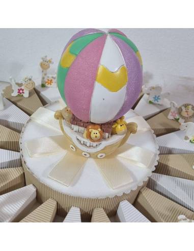 Torta bomboniere Battesimo animaletti con mongolfiera  centrale salvadanaio