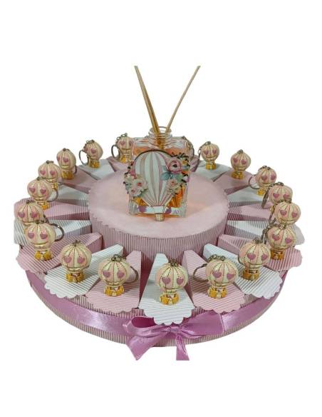 Torta di bomboniere rosa mongolfiera portachiavi cuoricini