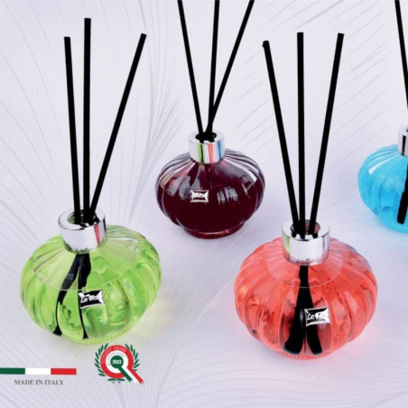 Profumatori per ambienti in cristallo colori misti firmati Pierre Cardin