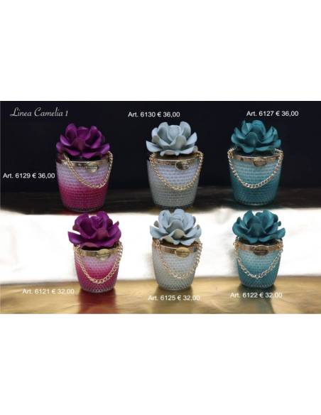 Candele profumate particolari Marechiaro bomboniere con fiori Linea Camelia