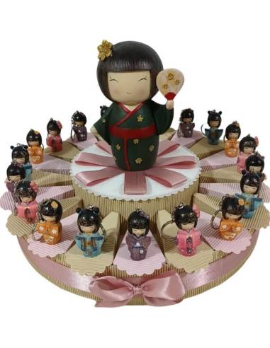 Torta bomboniera giapponesina geisha portachiavi battesimo nascita bimba comunione