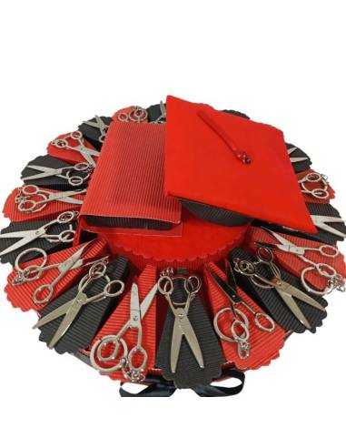 Torta porta bomboniere per eventi  laurea con forbici portachiavi